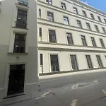 Piotrkowska Studio Apartments